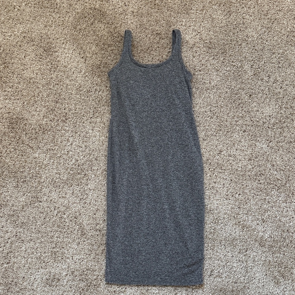 Vuori Heather Grey Halo Essential Dress